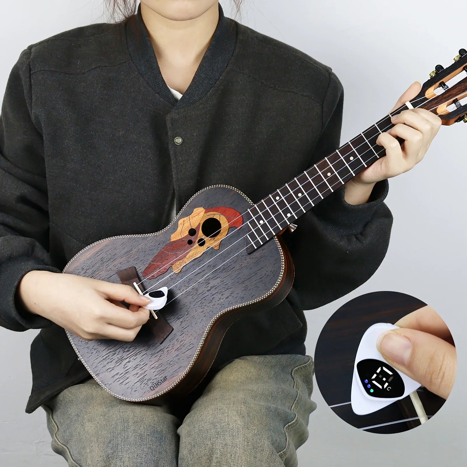 2-in-1 Guitar Pick & Tuner