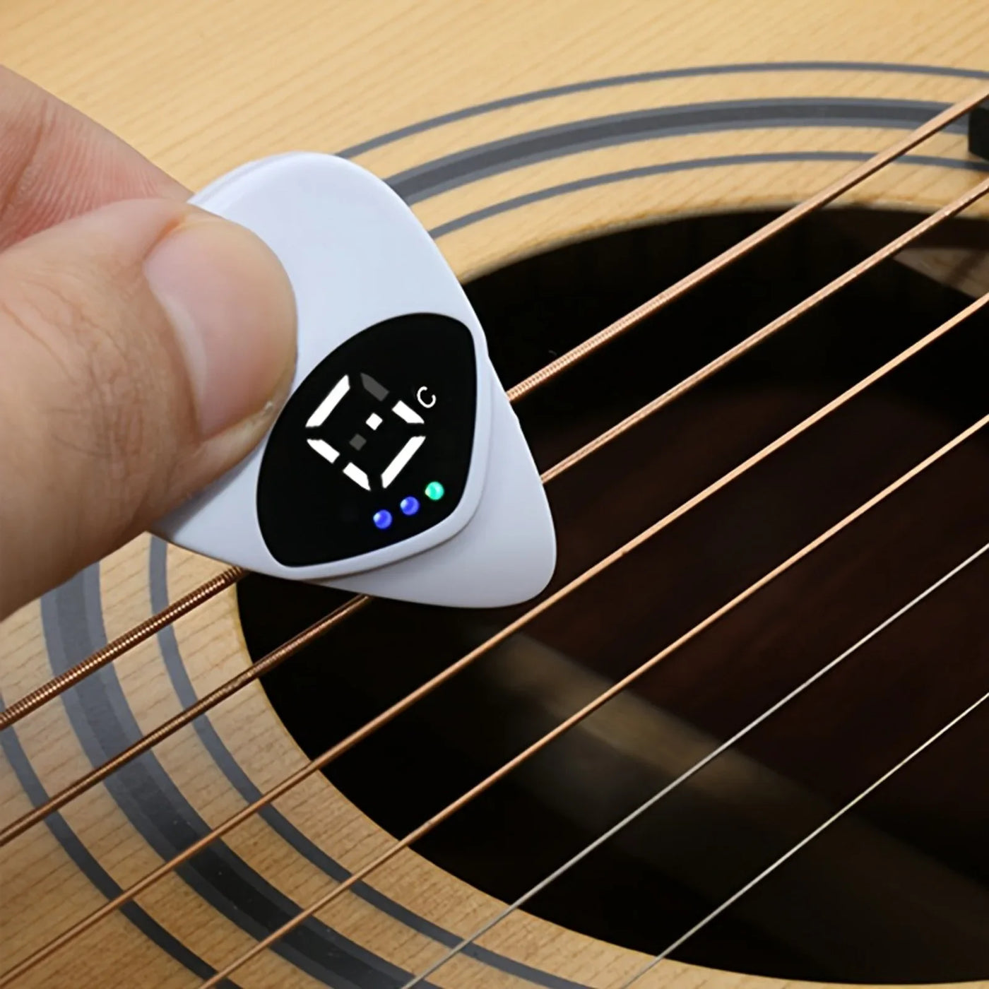 2-in-1 Guitar Pick & Tuner