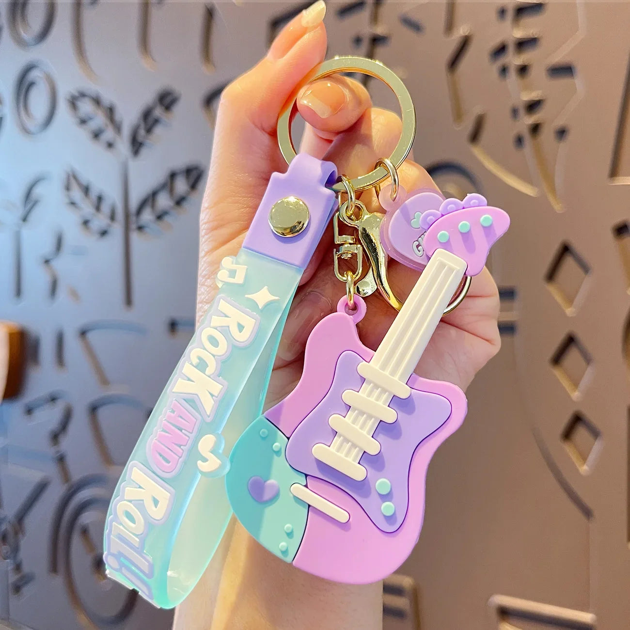 Cute Guitar Shaped Keychain
