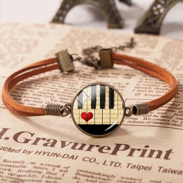 Free - Music Art Round Glass Bracelet