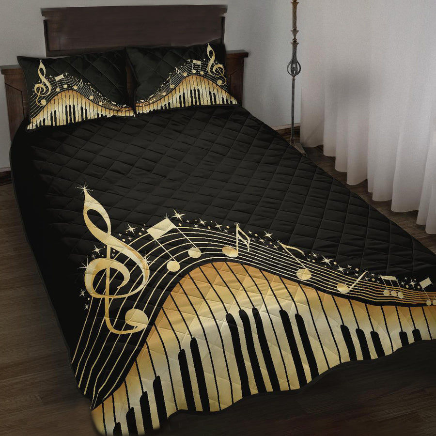 Piano Art Musical Notes Quilt Bed Set