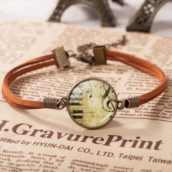 Free - Music Art Round Glass Bracelet
