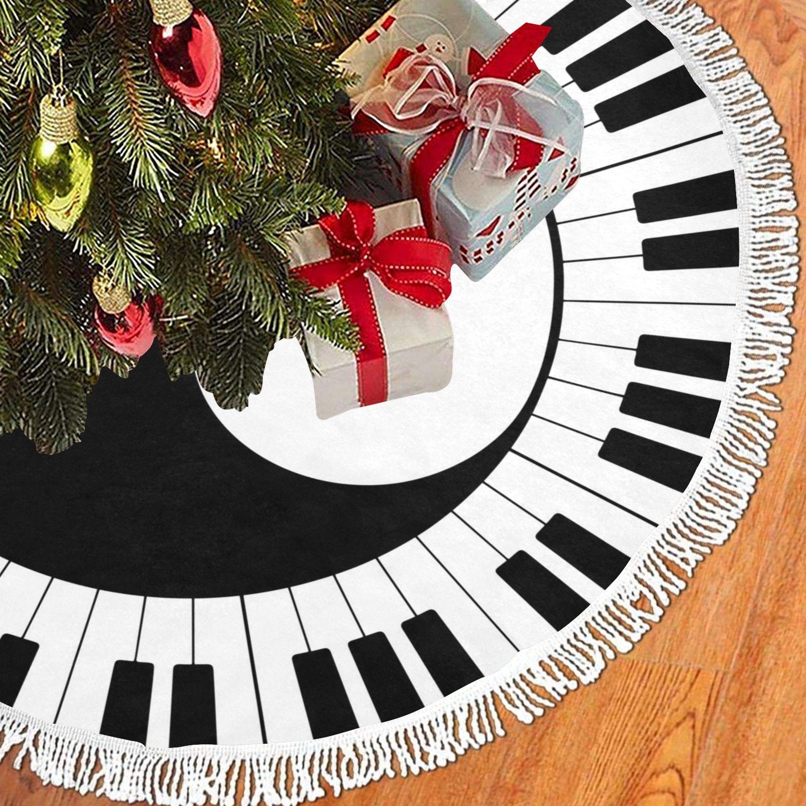 Piano Keys Yin Yang Christmas Tree Skirt