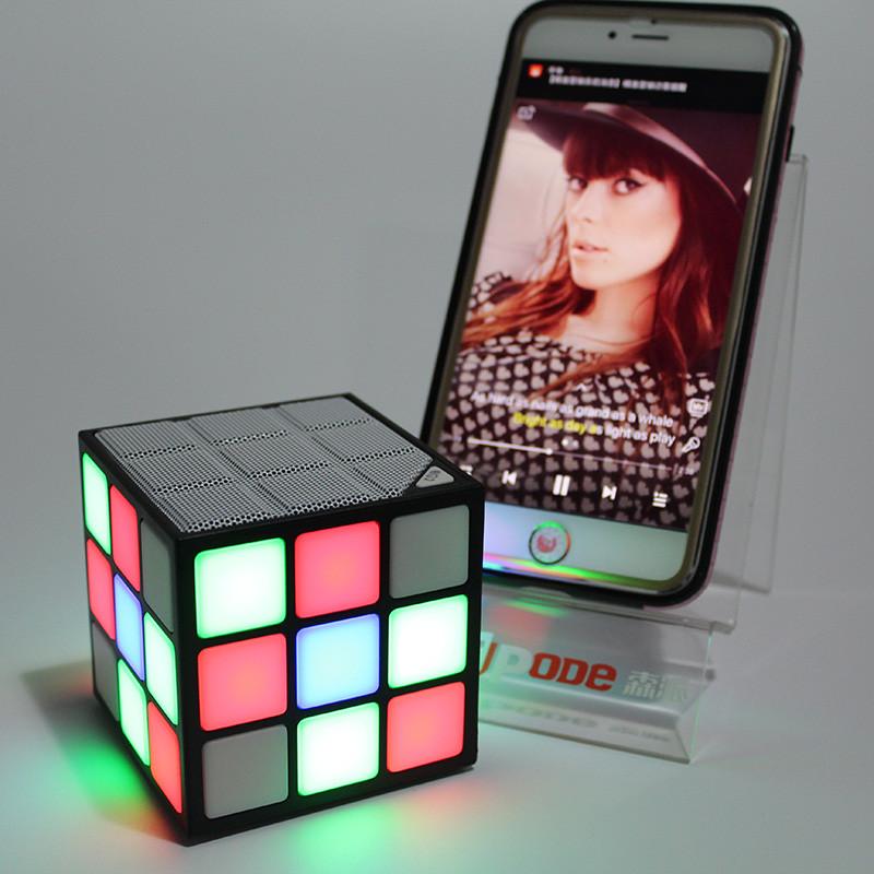Mini Magic Cube Colorful Wireless Portable Bluetooth Speaker