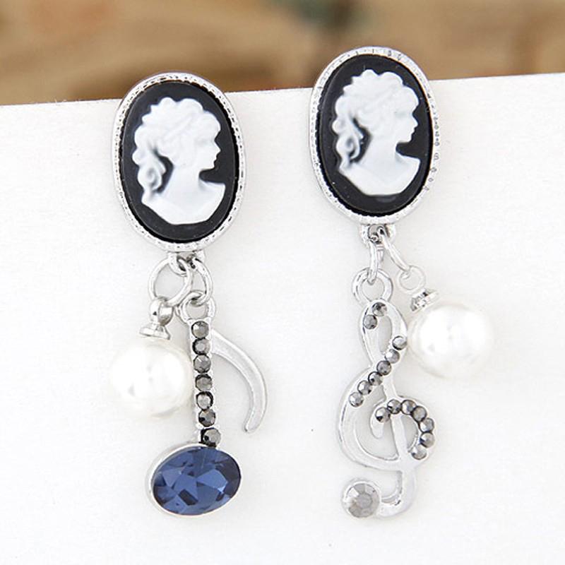 Classic Pearl Music Notation Stud Earrings - Artistic Pod Review