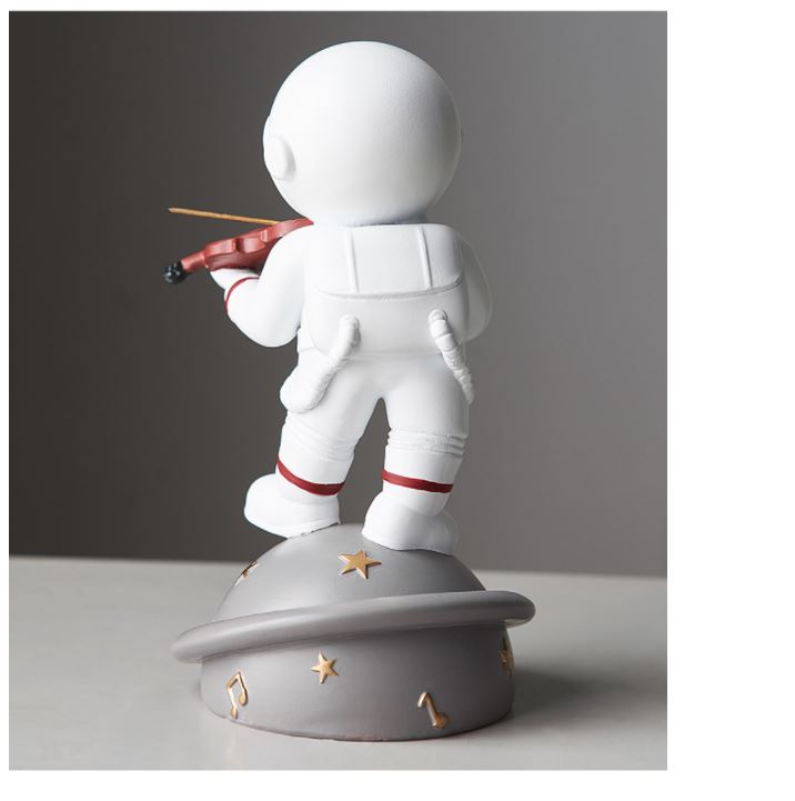Astronaut Musical Figurine