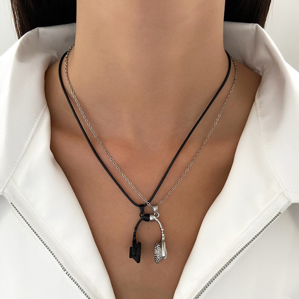 2Pcs Headset Couple Necklace