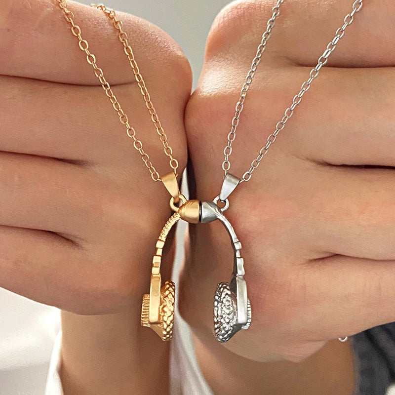 2Pcs Headset Couple Necklace