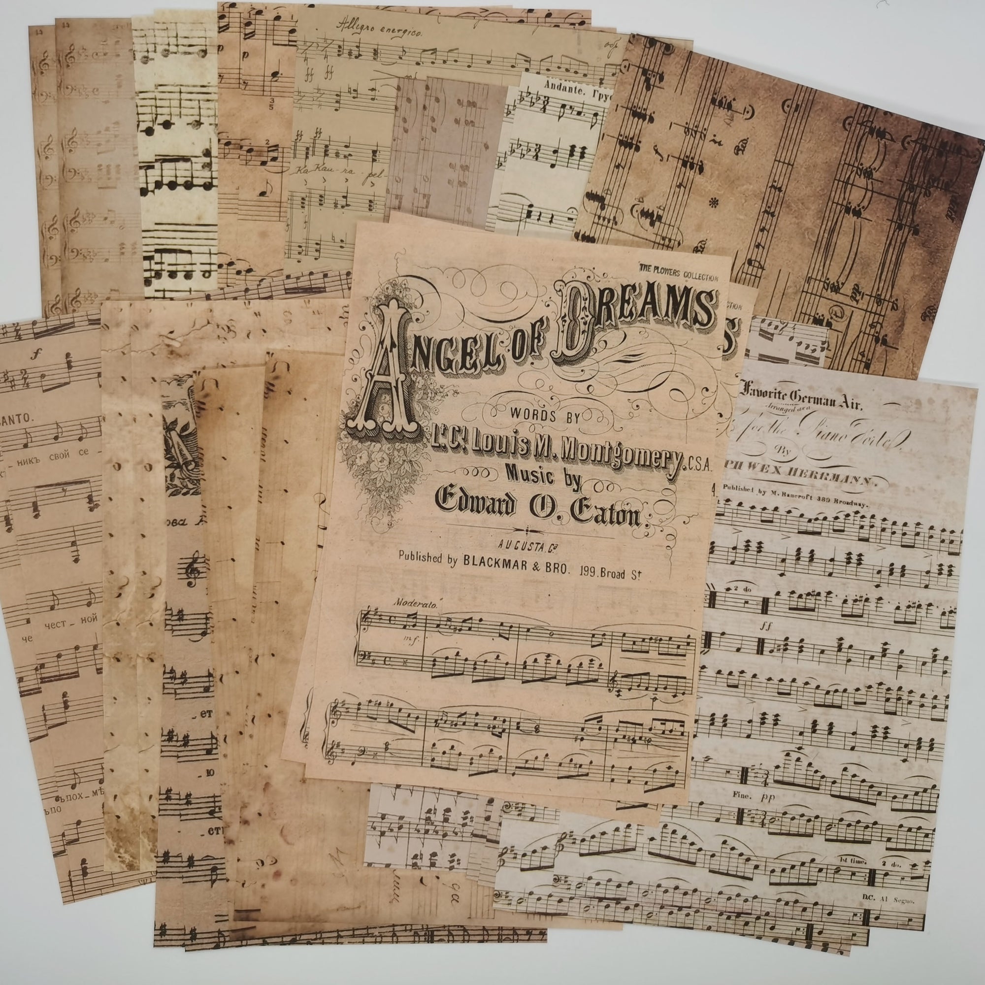 Retro Music Score Paper Decor