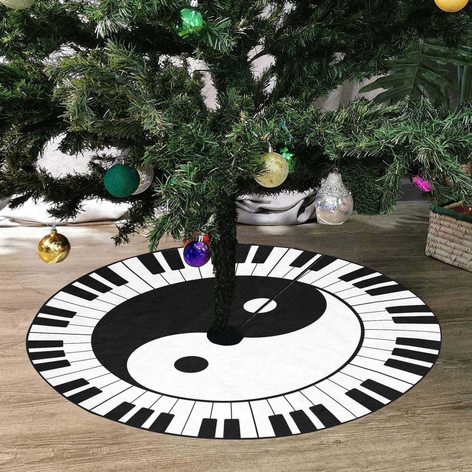 Piano Keys Yin Yang Christmas Tree Skirt