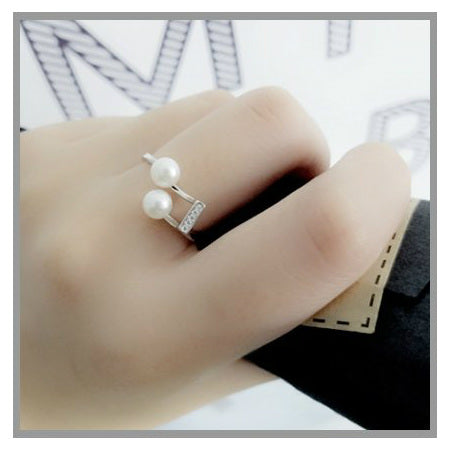 Music Note Pearl Ring