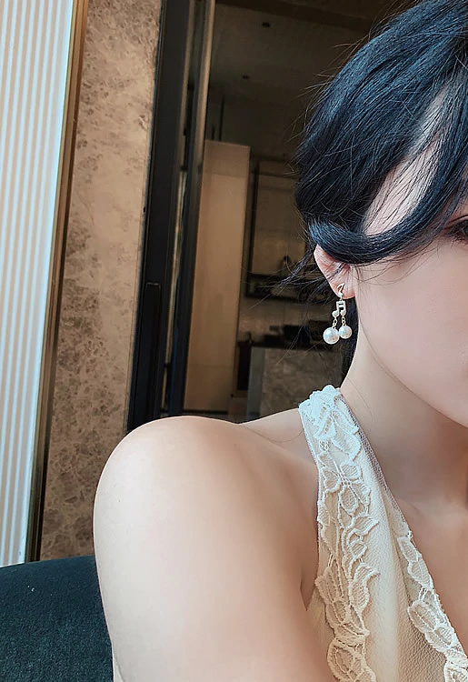 White Pearls Music Notes Earrings