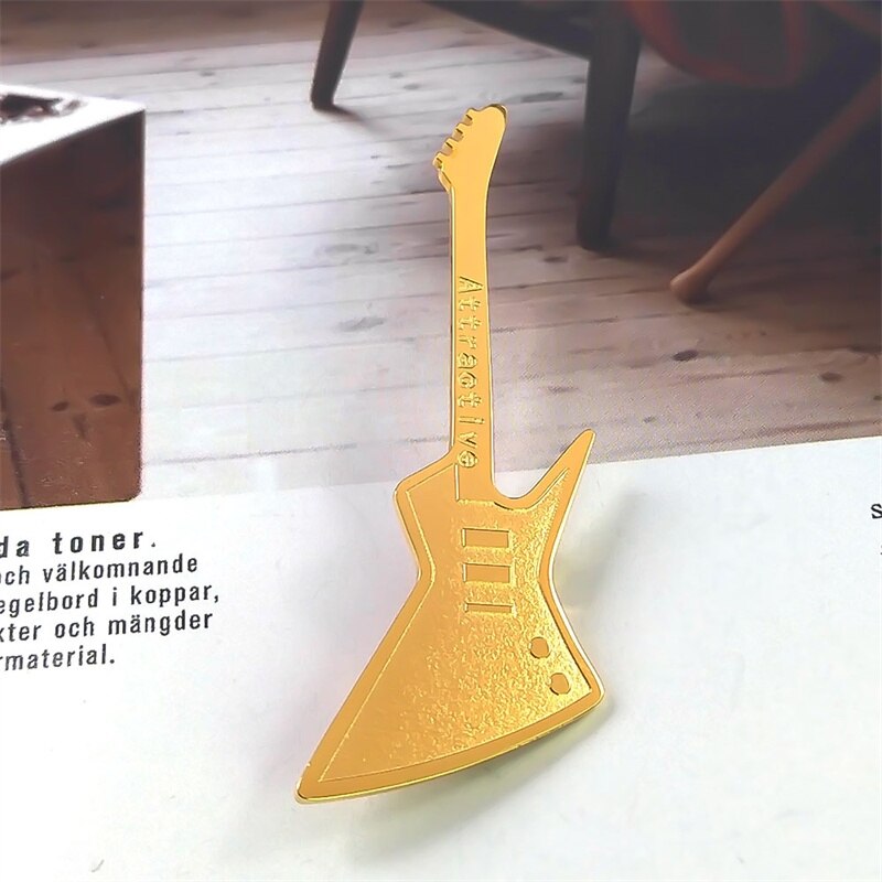 Attractive Electric Guitar Brooch Pin