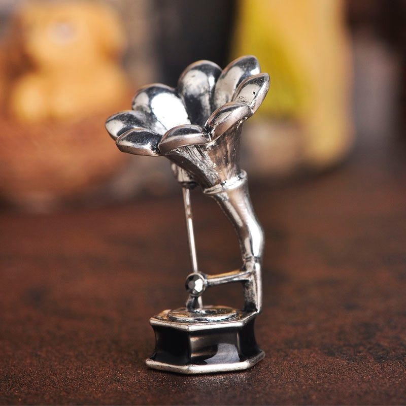 Music Gramophone Brooch