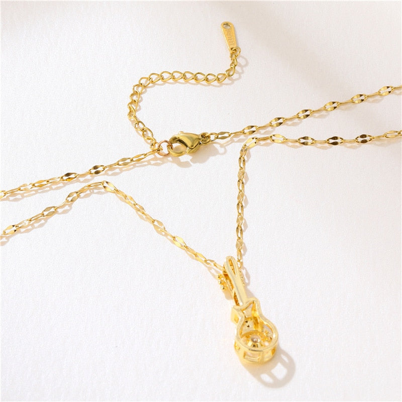 Elegant Violin Pendant Choker Necklace