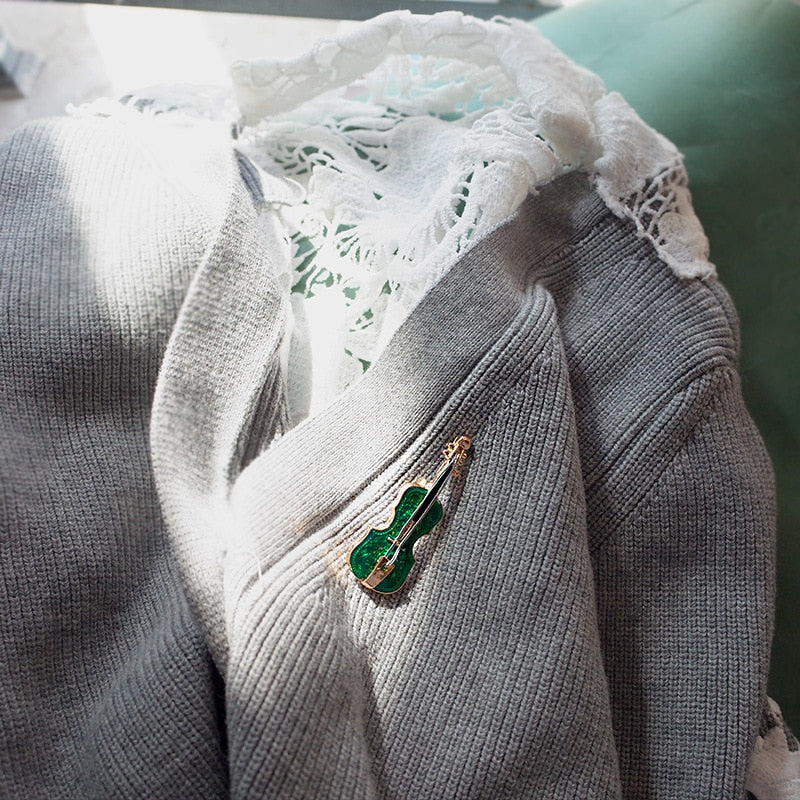 Elegant Guitar/Violin Brooch Pin