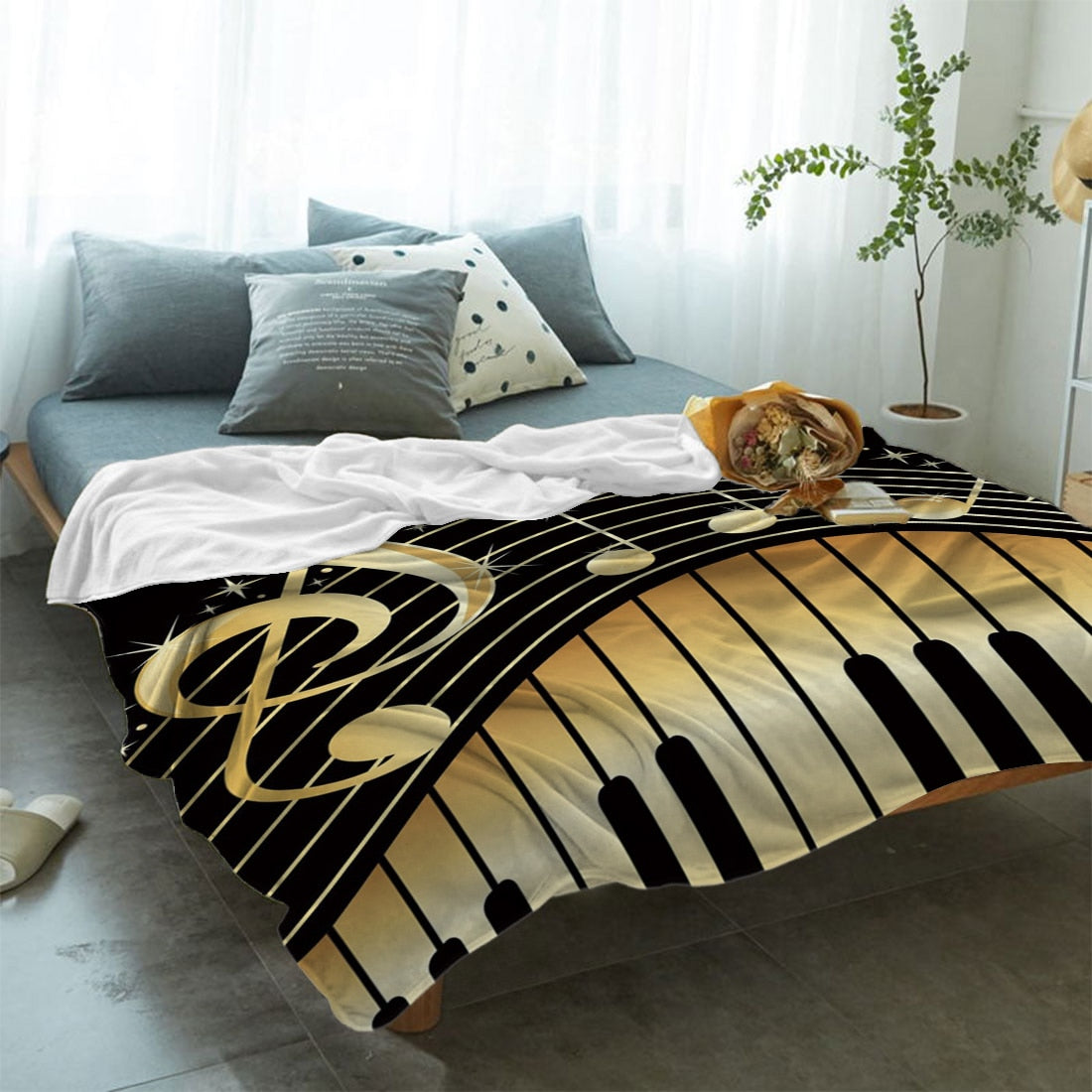 Cozy Piano Notes Gradient Blanket