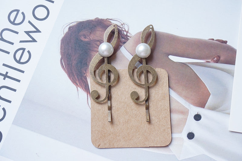 Pearl Music Note Hair Clip