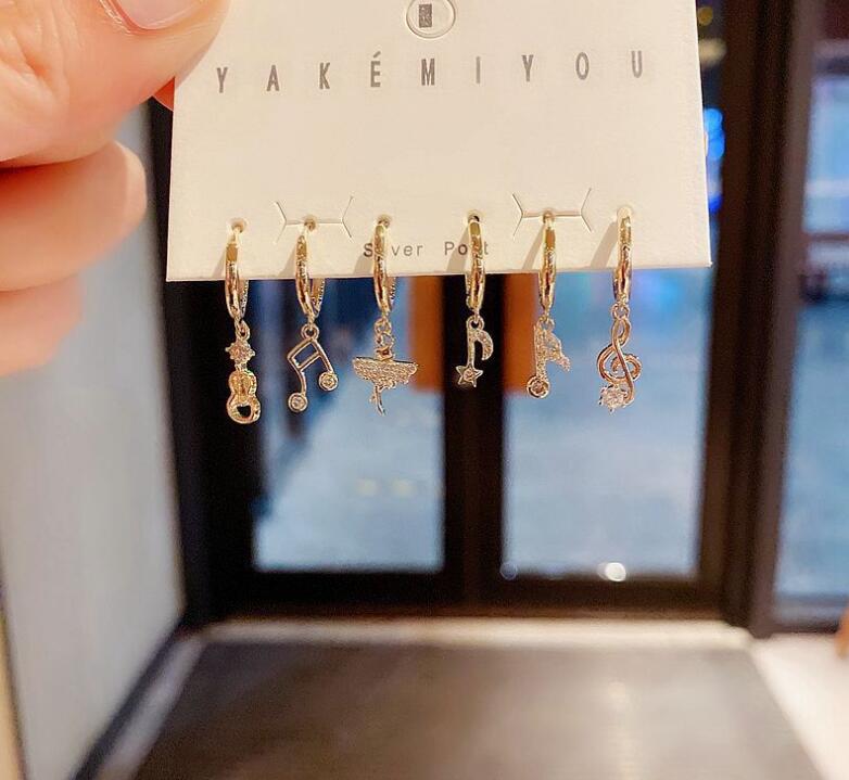 Elegant Music Notes Earrings Set