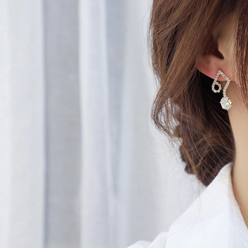 Shinny Music Note Earrings (Clip On & Piercing)