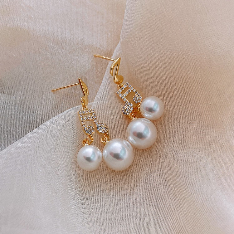 White Pearls Music Notes Earrings