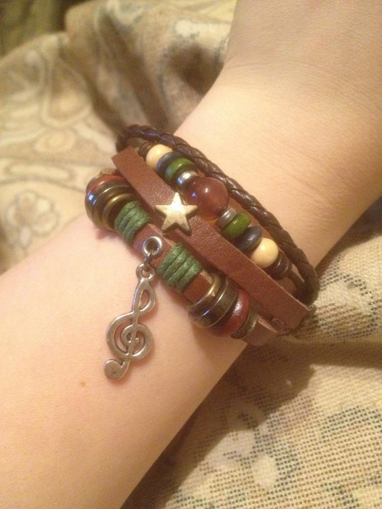 Adjustable Leather Treble Clef Bracelet - { shop_name }} - Review