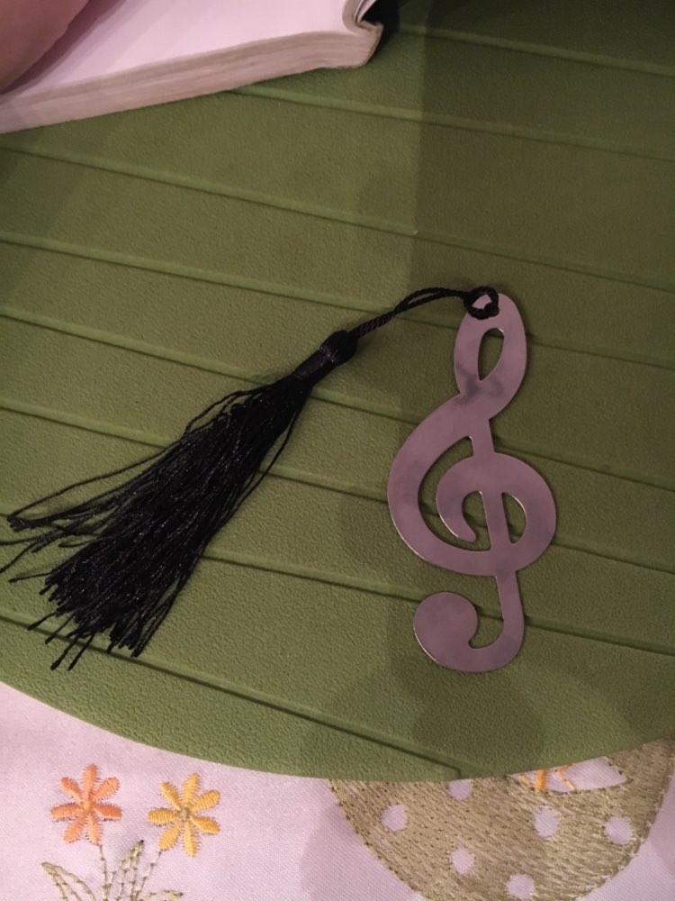Hollow Musical Notes Bookmark - Artistic Pod