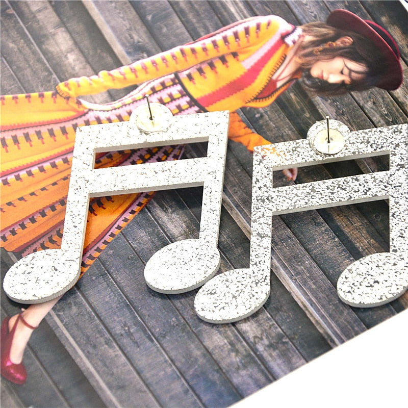 Music Notes Beige Pearls Earrings