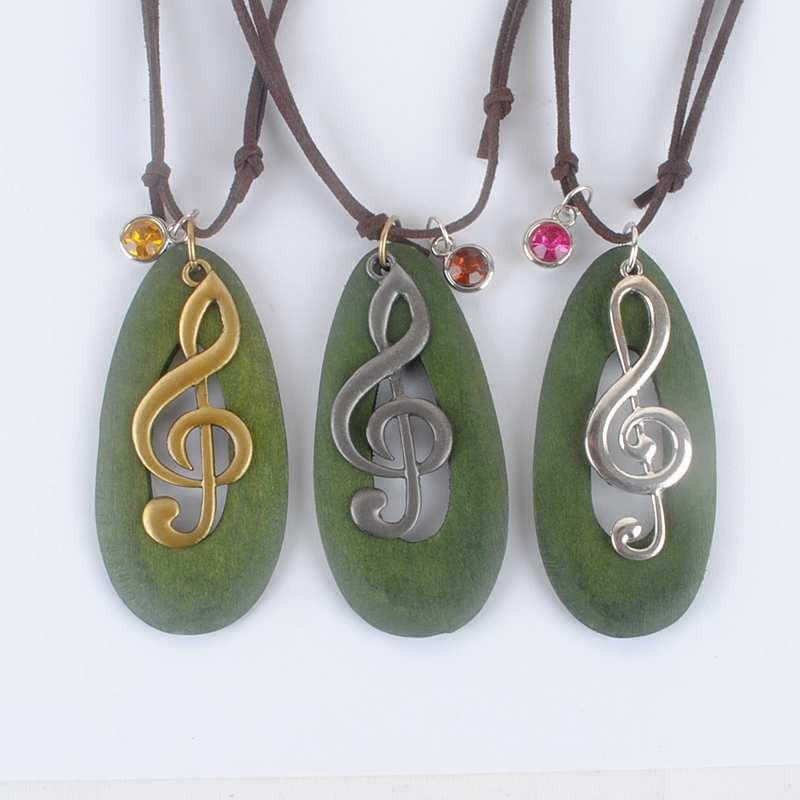 Vintage Wooden Musical Note Necklace