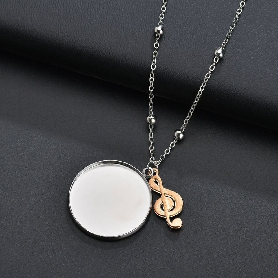 Music Note Round Pendant Necklace