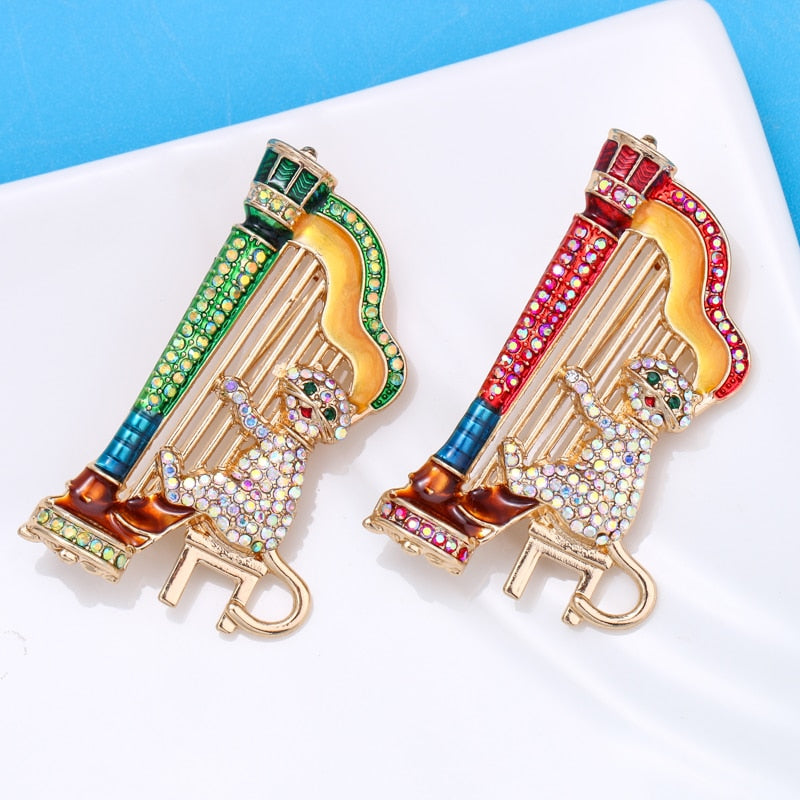 Sparkling Music Cat Brooch