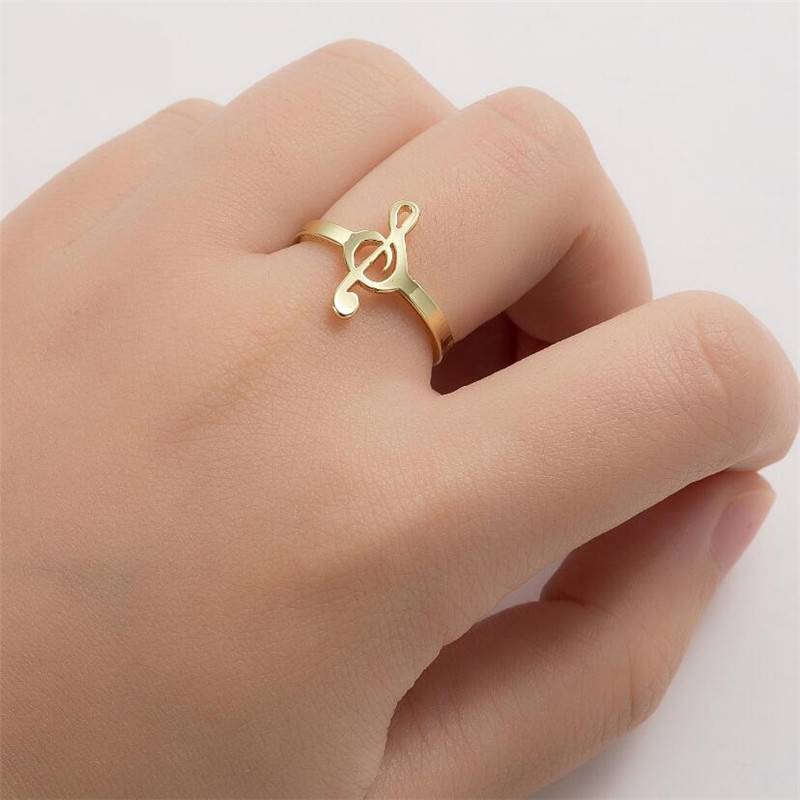 Retro Treble Clef Ring