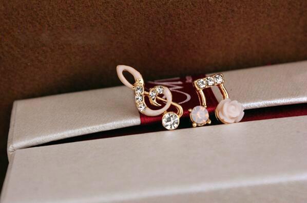 Free - Musical Note Crystal Earrings