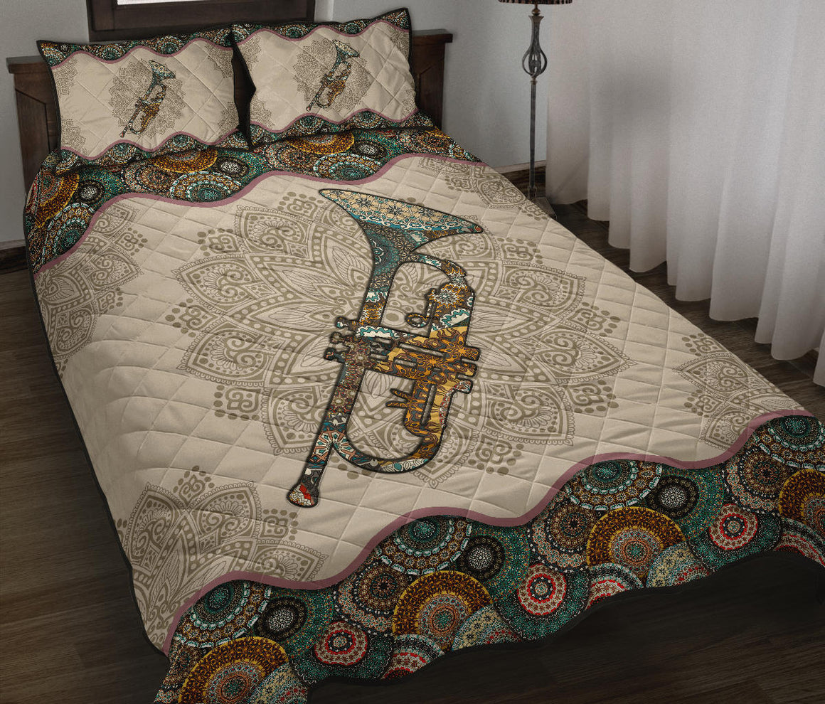 Mandala Quilt Bed Set